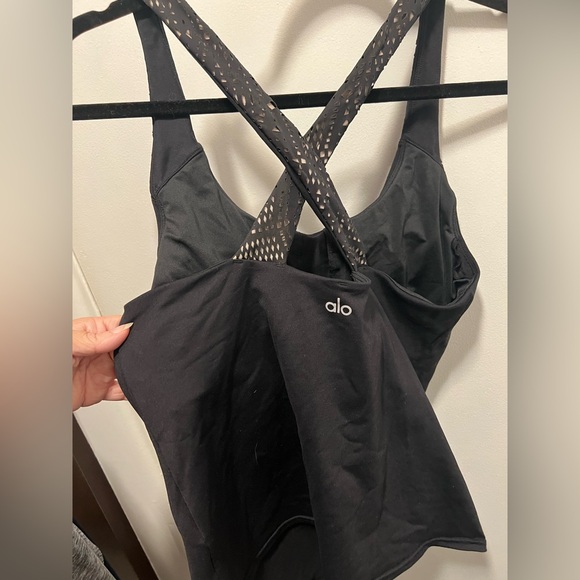 ALO Yoga Tops - ALO Yoga Black Tank with Built-in Sports Bra